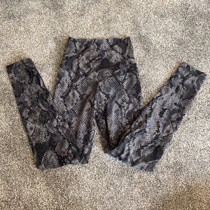 Crossover Aerie Leggings